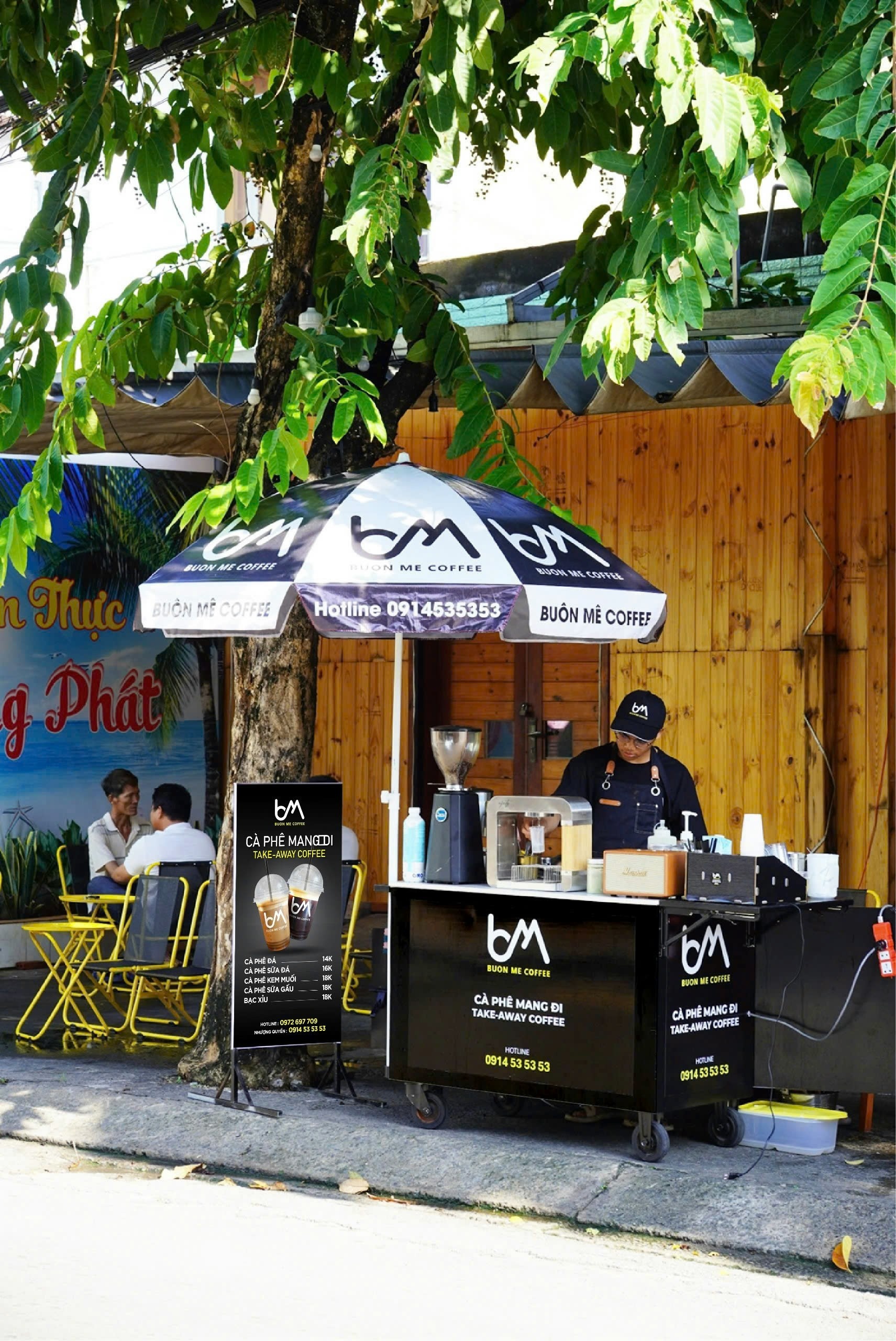Xe Cafe Buôn Mê Coffee